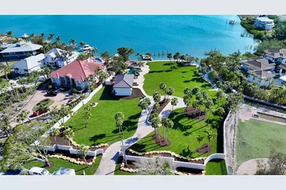 684 Freeling Drive, Sarasota, FL 34242 - Photo 4