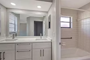 3711 Pinecone Ct, Sarasota, FL 34238 - Photo 14