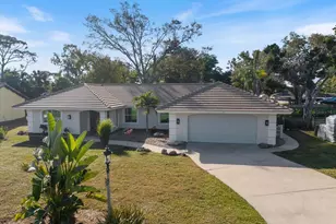 328 Monet Dr, Nokomis, FL 34275 - Photo 2