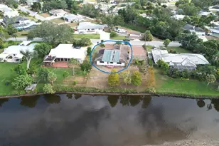 3016 Tanglewood Dr, Sarasota, FL 34239 - Photo 8