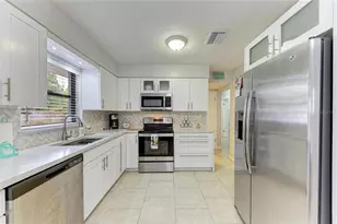 4424 87th St Ct W Street W, Bradenton, FL 34210 - Photo 6