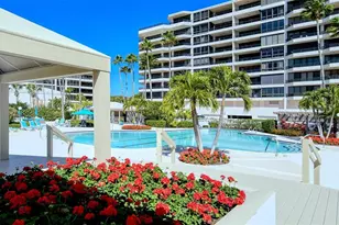 545 Sanctuary Dr, Longboat Key, FL 34228 - Photo 32