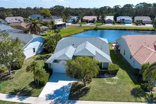 9590 Knightsbridge Cir, Sarasota, FL 34238 - Photo 2