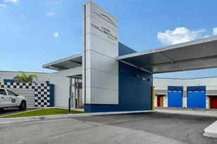 8100 Ciboney Ct, Sarasota, FL 34240 - Photo 2