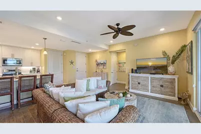 388 Aruba Circle #201, Bradenton, FL 34209 - Photo 14