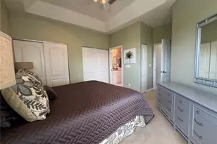 1722 Gondola Park Dr, Venice, FL 34292 - Photo 10