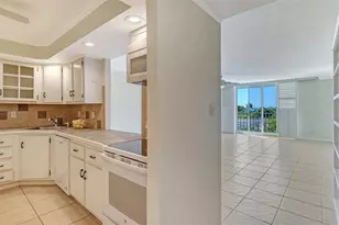 101 S Gulfstream Ave, Sarasota, FL 34236 - Photo 12