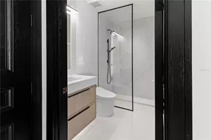 6427 Moorings Point Cir, Lakewood Ranch, FL 34202 - Photo 24