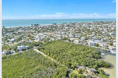 8302 Marina Drive, Holmes Beach, FL 34217 - Photo 36