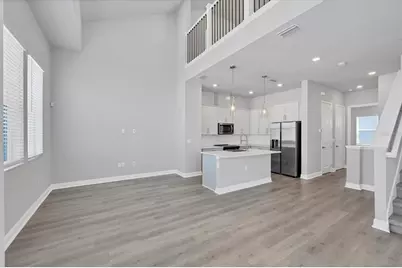 2340 Lindstrom Street, Sarasota, FL 34237 - Photo 8