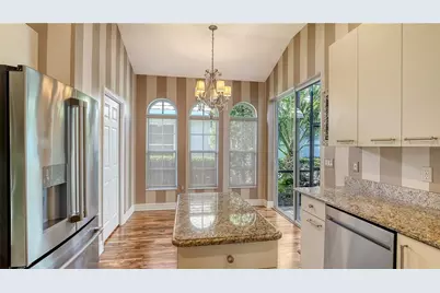 6519 Oakland Hills Drive, Lakewood Ranch, FL 34202 - Photo 12