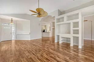 6519 Oakland Hills Dr, Lakewood Ranch, FL 34202 - Photo 8