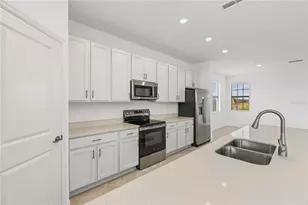 5608 Summit Pointe Circle, Bradenton, FL 34210 - Photo 10