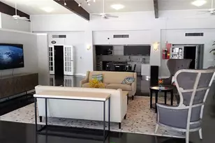 2700 Coconut Bay Ln, Sarasota, FL 34237 - Photo 16