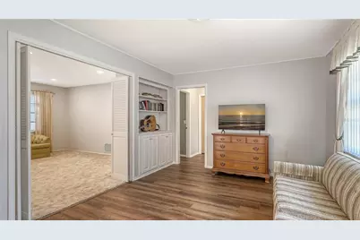 4250 Shamrock Drive, Venice, FL 34293 - Photo 14