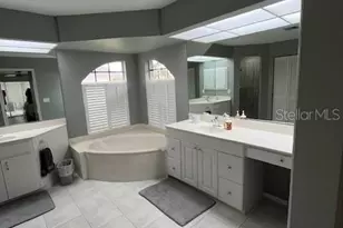 521 Penny Royal Pl, Venice, FL 34293 - Photo 16