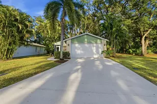 331 Bearded Oaks Cir, Sarasota, FL 34232 - Photo 30