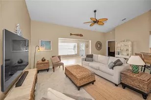 824 Manchester Woods Dr, Sun City Center, FL 33573 - Photo 8