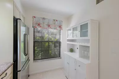 4759 Winslow Beacon #21, Sarasota, FL 34235 - Photo 6