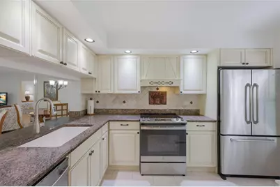 4759 Winslow Beacon #21, Sarasota, FL 34235 - Photo 4