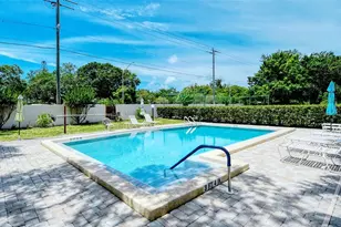 4716 Oak Forest Dr W, Sarasota, FL 34231 - Photo 24