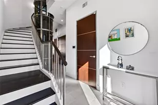 234 Cosmopolitan Ct, Sarasota, FL 34236 - Photo 4