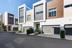 234 Cosmopolitan Ct, Sarasota, FL 34236 - Photo 2