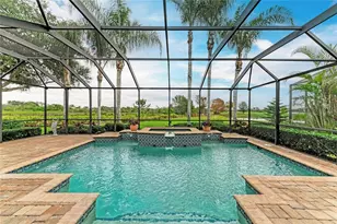 7423 Lake Forest Gln, Lakewood Ranch, FL 34202 - Photo 2