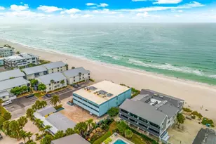 102 68th St, Holmes Beach, FL 34217 - Photo 40