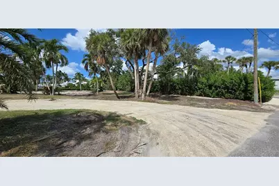 1221 S Basin Lane, Sarasota, FL 34242 - Photo 14