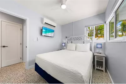 1136 Seaside Drive, Sarasota, FL 34242 - Photo 40