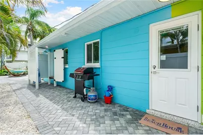 1136 Seaside Drive, Sarasota, FL 34242 - Photo 48