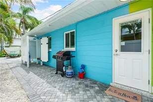 1136 Seaside Dr, Sarasota, FL 34242 - Photo 48