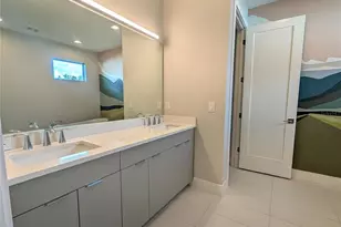 7744 Sandhill Lake Dr, Sarasota, FL 34241 - Photo 12