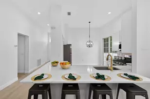 7739 Whitebridge Glen, University Park, FL 34201 - Photo 6