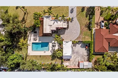 7810 Senrab Drive, Bradenton, FL 34209 - Photo 2