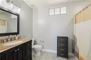 5601 Bentgrass Dr, Sarasota, FL 34235 - Photo 20