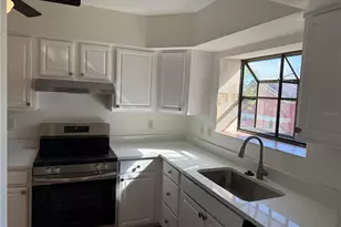 5691 Ashton Lake Dr, Sarasota, FL 34231 - Photo 8