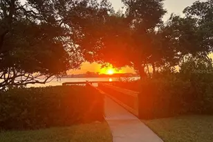 1801 Gulf Dr N, Bradenton Beach, FL 34217 - Photo 32