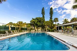 1087 Lake House Cir, Sarasota, FL 34242 - Photo 28
