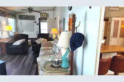 3300 26th Avenue E #201, Bradenton, FL 34208 - Photo 2