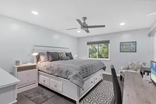 3332 Thornwood Rd, Sarasota, FL 34231 - Photo 20