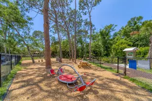 3332 Thornwood Rd, Sarasota, FL 34231 - Photo 42