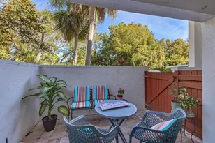 3332 Thornwood Rd, Sarasota, FL 34231 - Photo 4