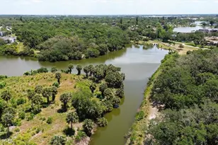 3332 Thornwood Rd, Sarasota, FL 34231 - Photo 54