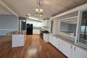 8907 32nd Ave E, Palmetto, FL 34221 - Photo 6