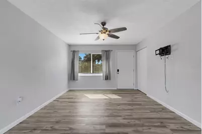 2057 Linwood Drive, Sarasota, FL 34232 - Photo 6