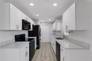 2057 Linwood Dr, Sarasota, FL 34232 - Photo 12