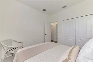 12750 Cinqueterre Dr, Venice, FL 34293 - Photo 36