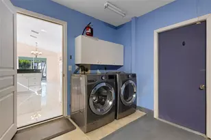 4557 Worcester Rd, Sarasota, FL 34231 - Photo 48